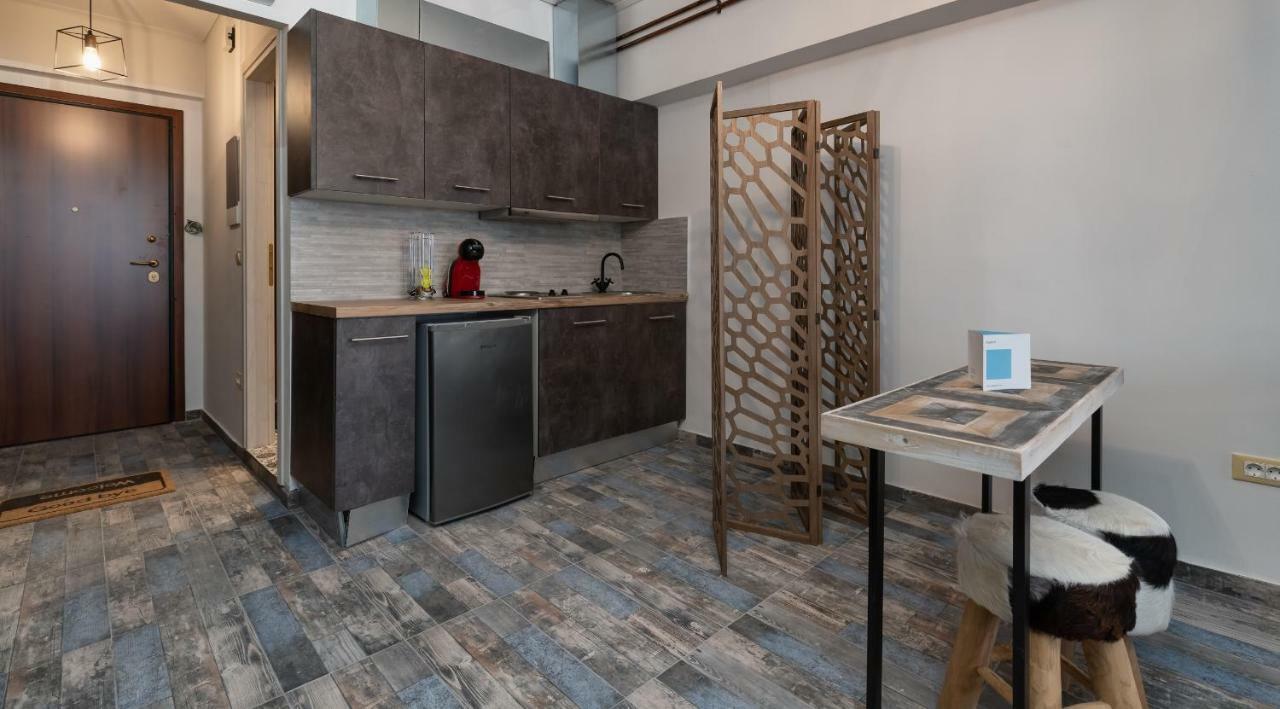 Superb Industrial Style Lodge Heart Of 아테네 외부 사진