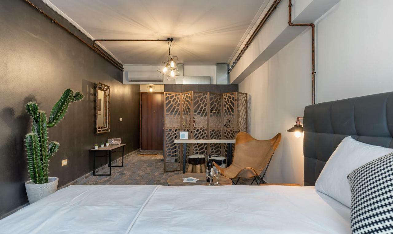 Superb Industrial Style Lodge Heart Of 아테네 외부 사진