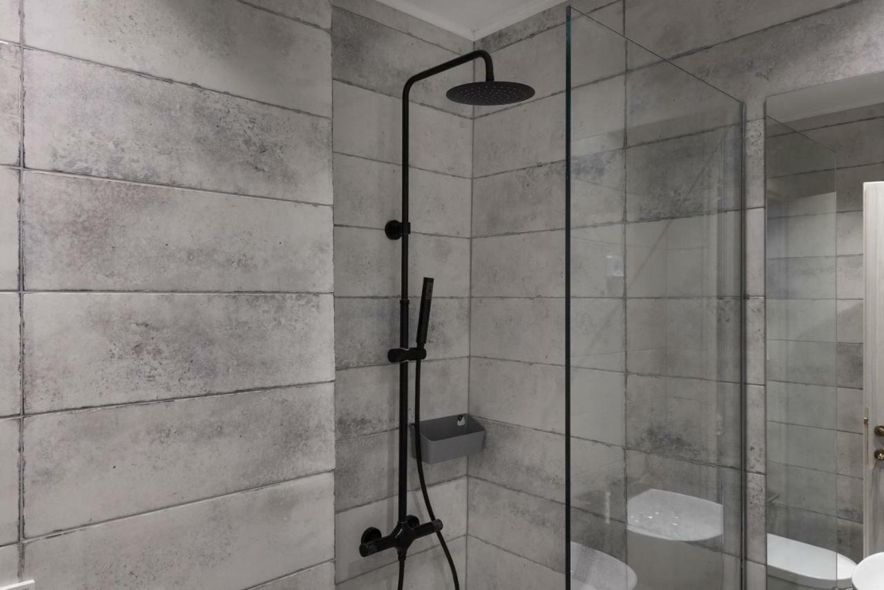 Superb Industrial Style Lodge Heart Of 아테네 외부 사진