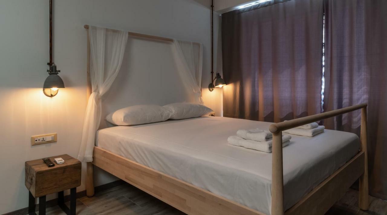 Superb Industrial Style Lodge Heart Of 아테네 외부 사진