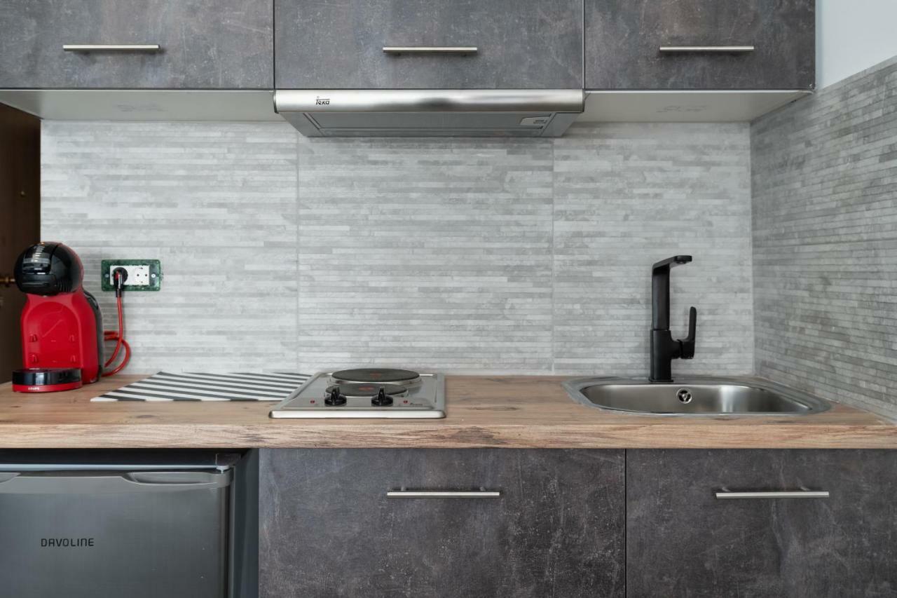 Superb Industrial Style Lodge Heart Of 아테네 외부 사진