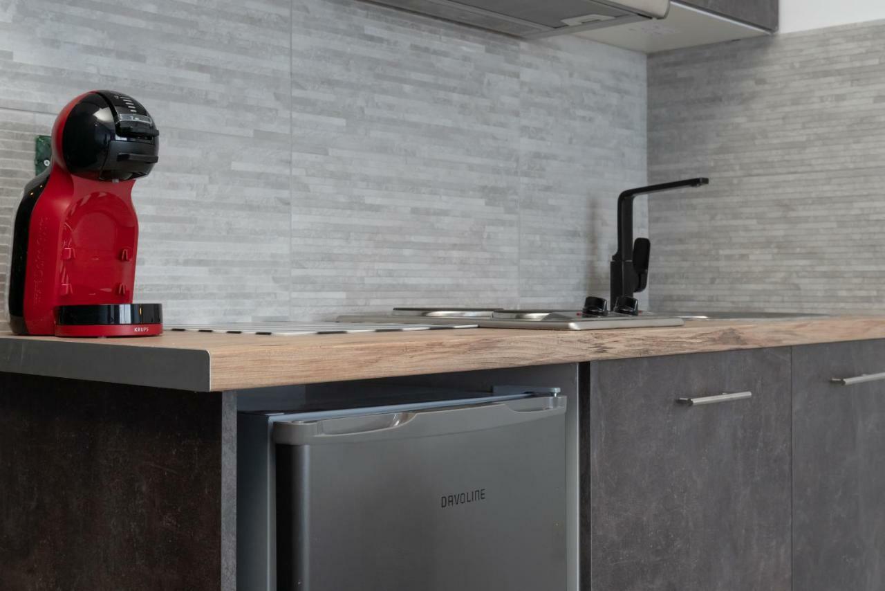 Superb Industrial Style Lodge Heart Of 아테네 외부 사진