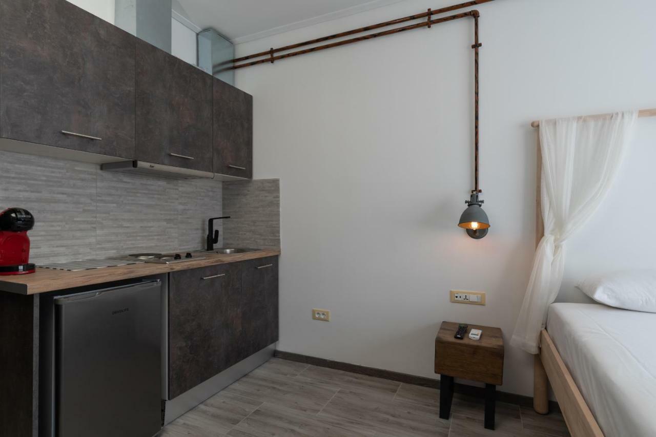 Superb Industrial Style Lodge Heart Of 아테네 외부 사진